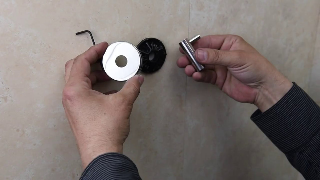 How to install bath accessories with 3M VHB adhesive tape.