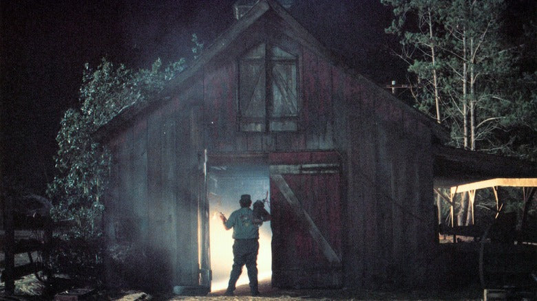 All Of Arachnophobia Is Terrifying, But This Scene Is One Of The Scariest Ever